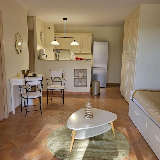 La Calade Apartman L'Isle-sur-la-Sorgue Kültér fotó